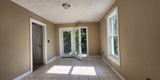 1400 Virginia Street Gallery 1