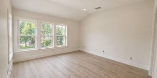 918 Keith Ln  - 5 Bed 5 Baths fully remodeled house in central location. Gallery 9