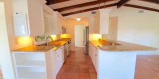 Fabulous 3 bed/ 2 bath + Den in Southgate ~ Coming Mid-April Fabulous 3 bed/ 2 bath + Den in Southgate ~ Coming Mid-April Gallery 8