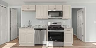 1973 E Grand Unit A Boulevard Gallery 12