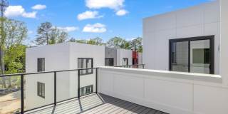 Luxury 3 Bed Townhome in Durham RTP Gallery 48