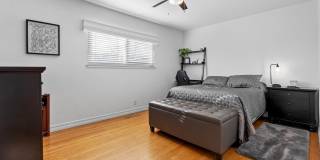 4678 Whiting St Gallery 16