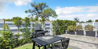 7076 Park Manor Gallery 27