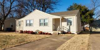 Beautiful Brookside duplex unit - NO PETS Gallery 29