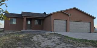 ALL PROSPECTIVE TENANTS MUST SUBMIT A $58 NON-REFUNDABLE APPLICATION FEE PER APPLICANT ONLINE AND BE PRE-QUALIFIED PRIOR TO ANY SHOWINGS Gallery 1