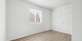 2045 E ORANGE ST Gallery 20