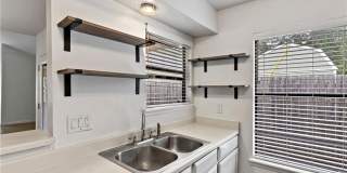 2208 Lobo Drive Gallery 13