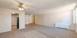 Twin Towers Apartments Gallery 20