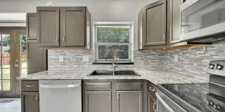 Tri-level Home in Gleneagle! D20 Schools! Gallery 8