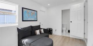18362 Northeast 20th Place Gallery 23