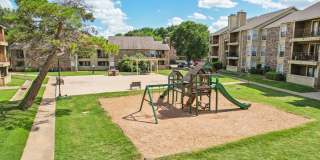 The Glen at Lewisville Gallery 36