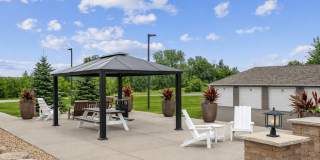 Lake Ridge Luxury Apartments Gallery 1