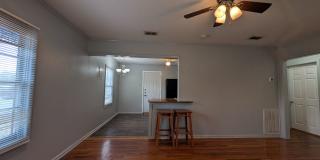 2/1 House With a Detached Garage / Garage Has Pool Table & Bathroom / Large Corner Lot / NBISD Gallery 17
