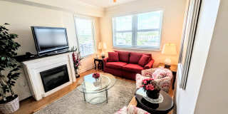 SHORT TERM TURNKEY FURNISHED DOWNTOWN AT THE RENAISSANCE Gallery 17