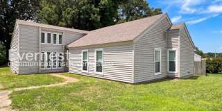3743 Oak Lake Lane Gallery 1