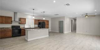 7631 N 59th Ln Gallery 6