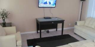 2BR/2BA HOME W/ 2 CAR GARAGE AND COMMUNITY POOL 2BR/2BA HOME W/ 2 CAR GARAGE AND COMMUNITY POOL Gallery 1