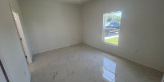 SPACIOUS 3Bd / 2Ba /1 C SINGLE FAMILY HOUSE AVAILABLE Gallery 6