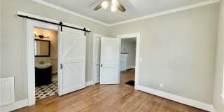 1312 Summit Avenue Gallery 22