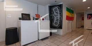 Charming 5 Bedroom-No Broker Fee Gallery 4