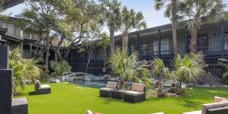 Le Parc Gallery 2