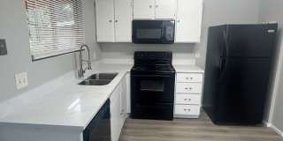 1537 W Ponderosa Ln Gallery 4