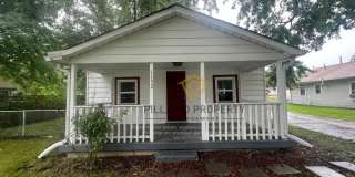 Don't miss out on this fantastic opportunity – a charming 2-bedroom, 1-bathroom cottage house located in Greenfield, with a fenced backyard Available NOW! Gallery 1
