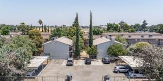 1976 Edwards Ave Gallery 1