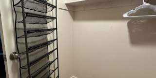 Bright & Updated 2Bd/1Ba Condo in Aurora Gallery 7