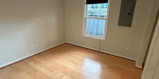 East Asheville - Contemporary Bungalow Gallery 31