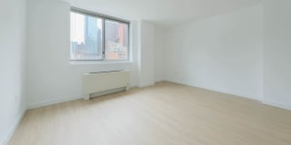 Hudson Crossing Hudson Crossing Gallery 37