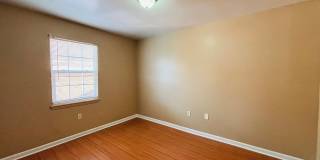 2 Bedroom 1 Bath Condo Gallery 10