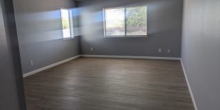 1206 West Prior Avenue Gallery 19