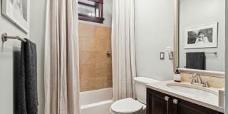3106 W Lyndale Street Gallery 10
