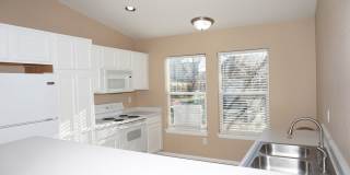 Two Bedroom Near The Powers Corridor Gallery 15