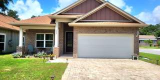 On the hunt for a beautiful, open floor plan home to rent close to downtown? Gallery 26