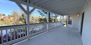 Beautiful Lakefront Home in the Vineyard! 55+ community Gallery 68