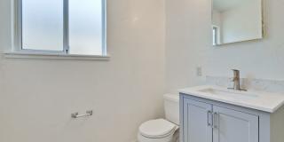 Lovely 3 Bedroom 2 Bath Home In Prime Santa Clara - This is a must see & Available Now! Gallery 32