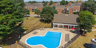 Colonial Village Gallery 6