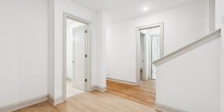 531 Hinman Ave Gallery 14