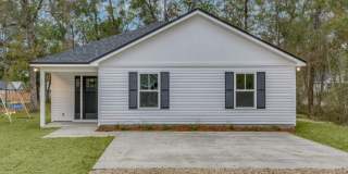 Call this 3-Bedroom Home Yours This Summer! Gallery 1