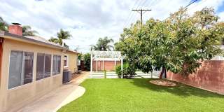 Fantastic 3 bed - 2 bath Home with backyard in North Hills Gallery 39