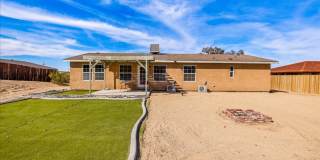 29 Palms home in great neighborhood! Gallery 39