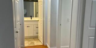 Stunning 3 Bed 3 Bath Duplex in Placentia with Open Floor Plan and Vaulted Ceilings. Gallery 44