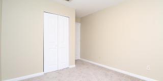 601 N 61st Ave unit: D Gallery 8