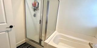 $500 OFF 1ST MONTHS RENT!! Modern and Chic 2 bed 2.5 bath in Newport Beach!!! Gallery 26