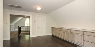 700 E 35th Street Gallery 36