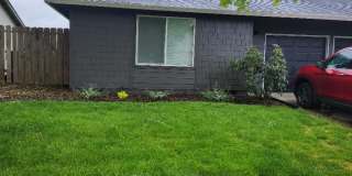 2-bedroom 1 bath Duplex Gallery 1