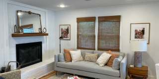 Old Village Cottage - 1.5 Blocks to Pitt Street Bridge Gallery 11
