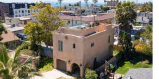 Downtown Ventura - Two bedroom, two bath w/ Rooftop Deck Gallery 1